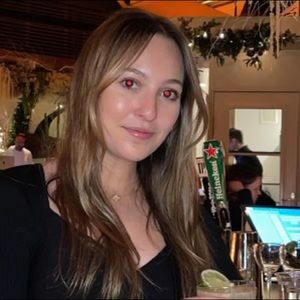 Meet your Posher, Julia